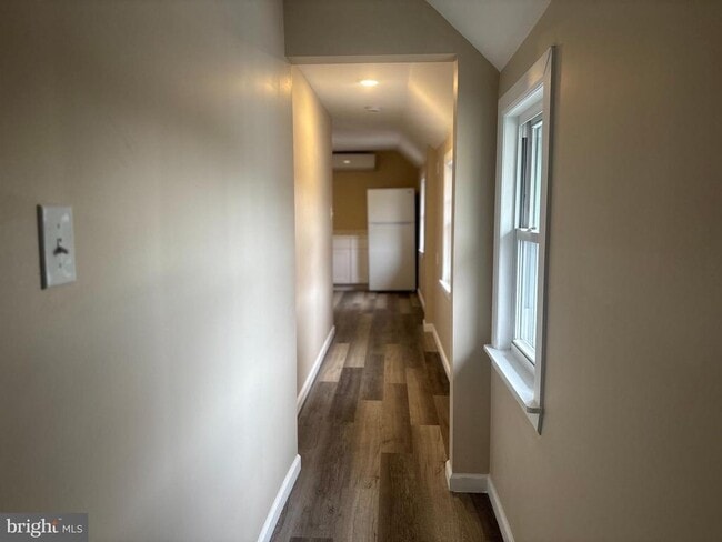 Building Photo - 14 West Ave