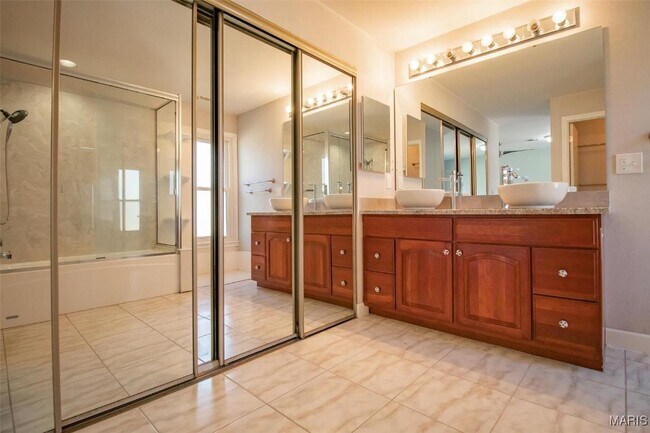 Building Photo - 507 Glenmeadow Dr