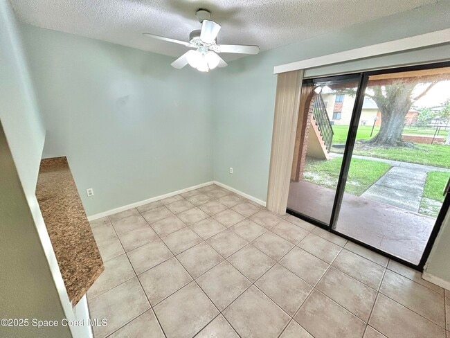 Building Photo - 176 San Juan Cir