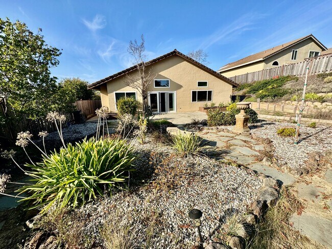 Building Photo - Spacious 4 Bed/2Ba Home in Richmond with Large Backyard!