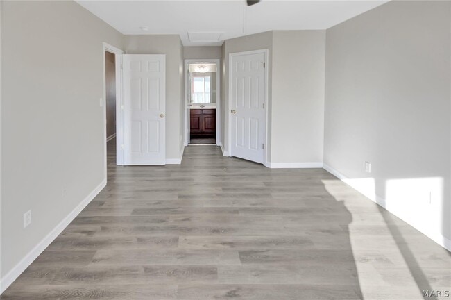 Building Photo - 333 Stonewall Creek Dr