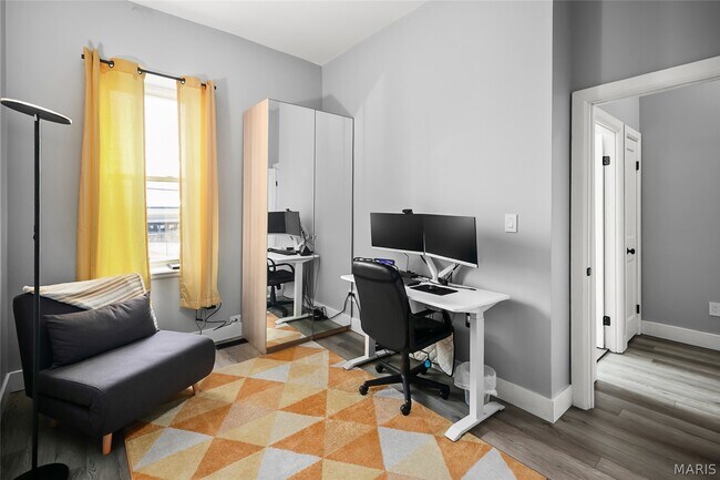 Building Photo - 815 Rutger St