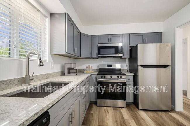 Building Photo - 8313 Lowell Ave