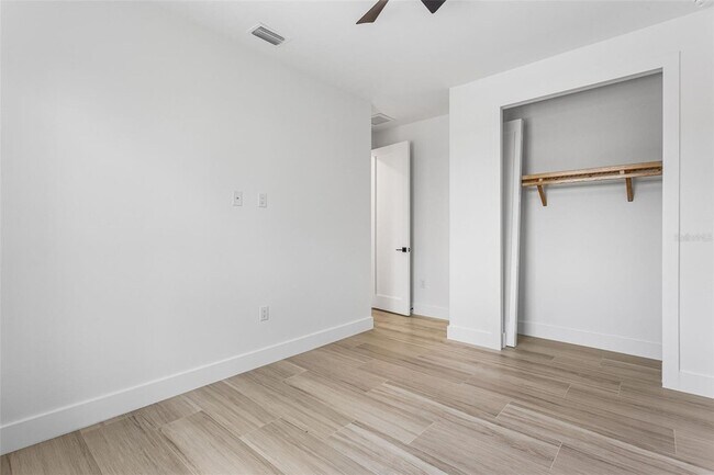 Building Photo - 2702 Old Burnt Store Rd N