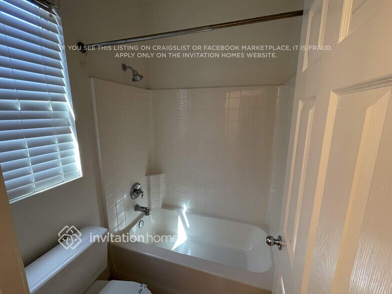 Building Photo - 37732 Mangrove Dr