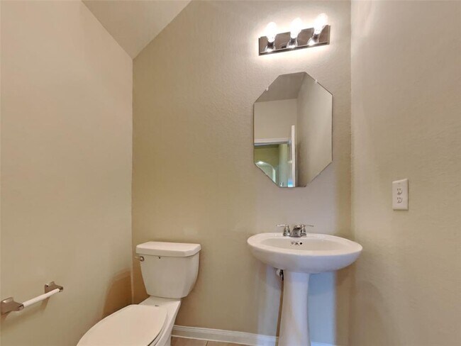 Building Photo - 24819 Alberti Sonata Dr