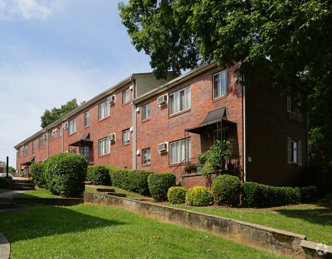 Primary Photo - Greenwood Apartments