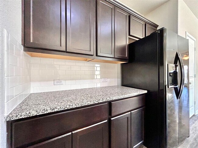 Building Photo - 408 Dubina Ave