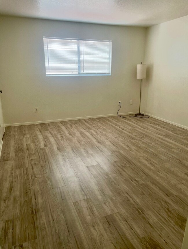 Building Photo - 8405 Wilcrest Dr