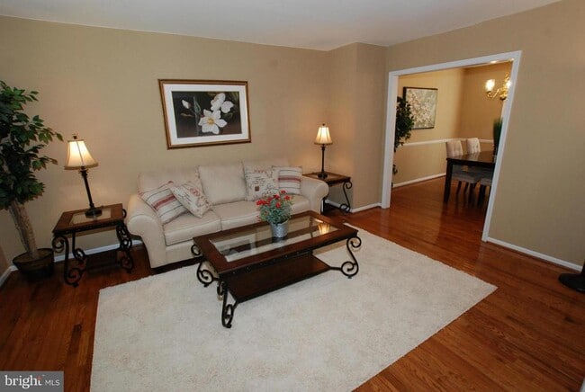 Building Photo - 6042 Haverhill Ct