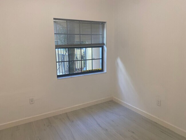 Building Photo - 8807 SW 130th Pl
