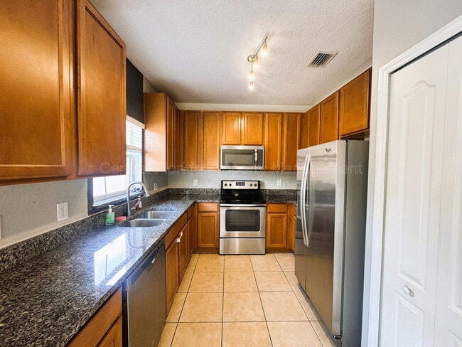 Building Photo - 13349 Harbor Shore Ln