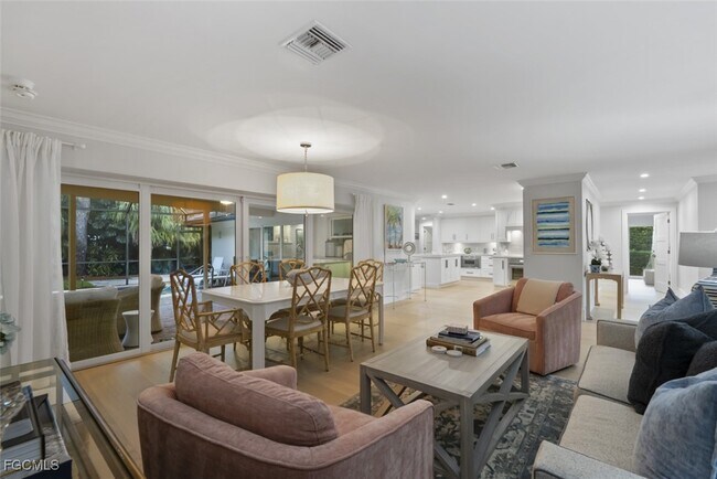 Building Photo - 635 Fountainhead Ln