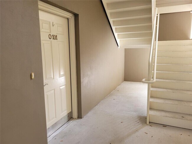 Building Photo - 4833 SW 91st Terrace