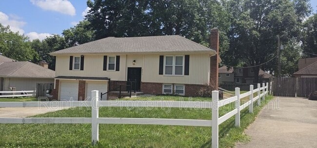 Building Photo - 809 NE 74th St