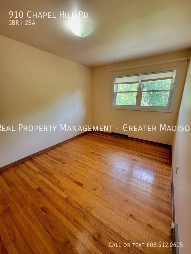 Building Photo - Private Corner Lot Duplex in Quiet Neighbo...