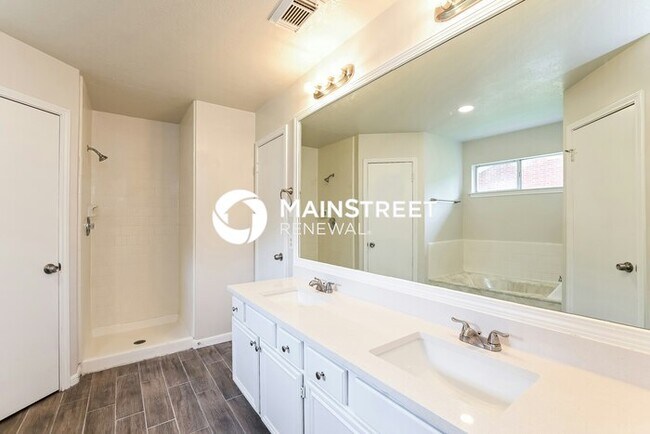 Building Photo - 4 Bedroom Pet-Friendly Home in SPRING, TX with Main Street Renewal