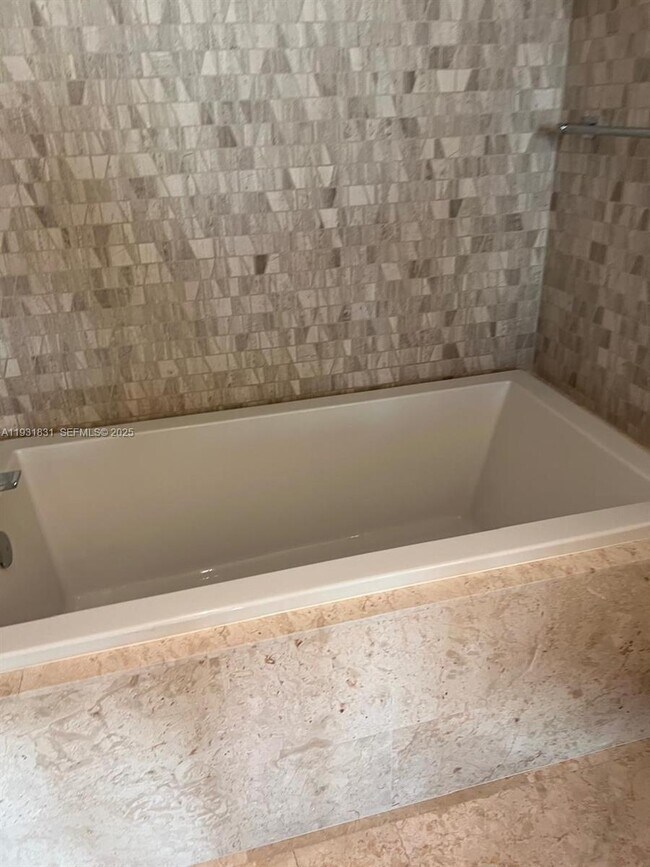 Building Photo - 88 SW 7th St