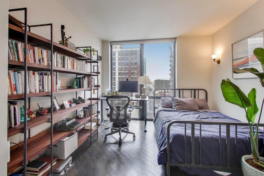 Building Photo - 435 W Erie St