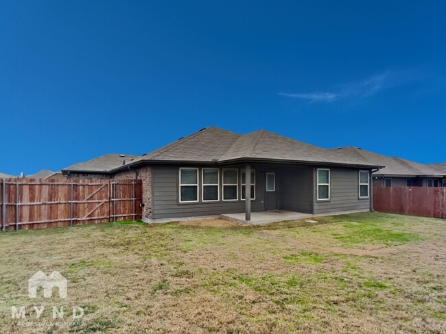 Building Photo - 2552 Weatherford Heights Dr