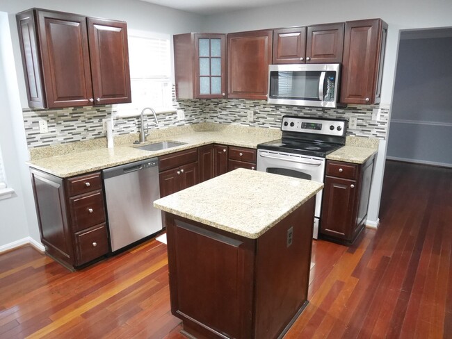 Building Photo - Recently Renovated & Move-In Ready- Bowie, MD