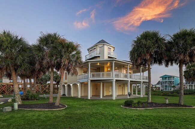 Building Photo - 22621 Bay Point Dr