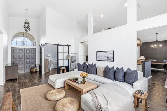 Building Photo - 9507 Lake Serena Dr