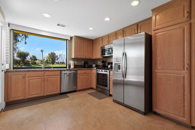 Building Photo - 363 San Remo St