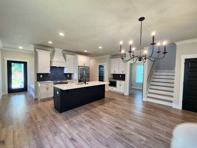 Building Photo - Stunning new executive home in Gulf Shores!