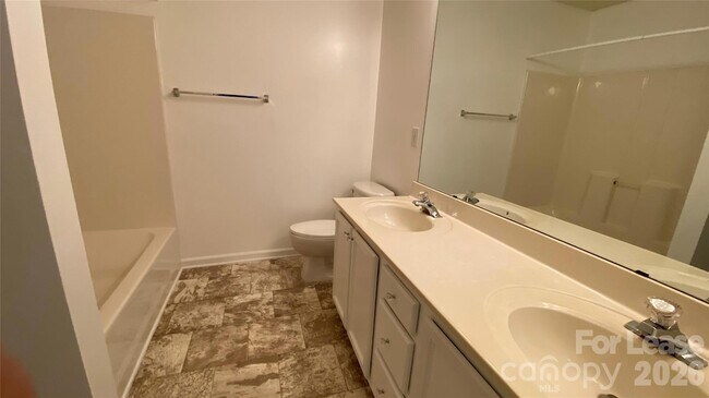 Building Photo - 12131 Bottlebrush Pl
