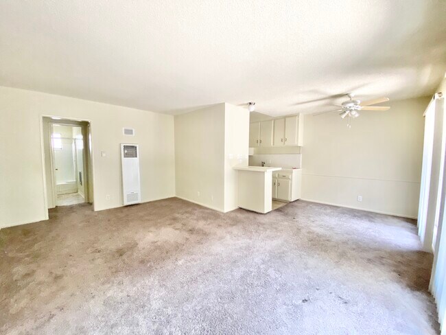 Building Photo - 3337 Mentone Ave