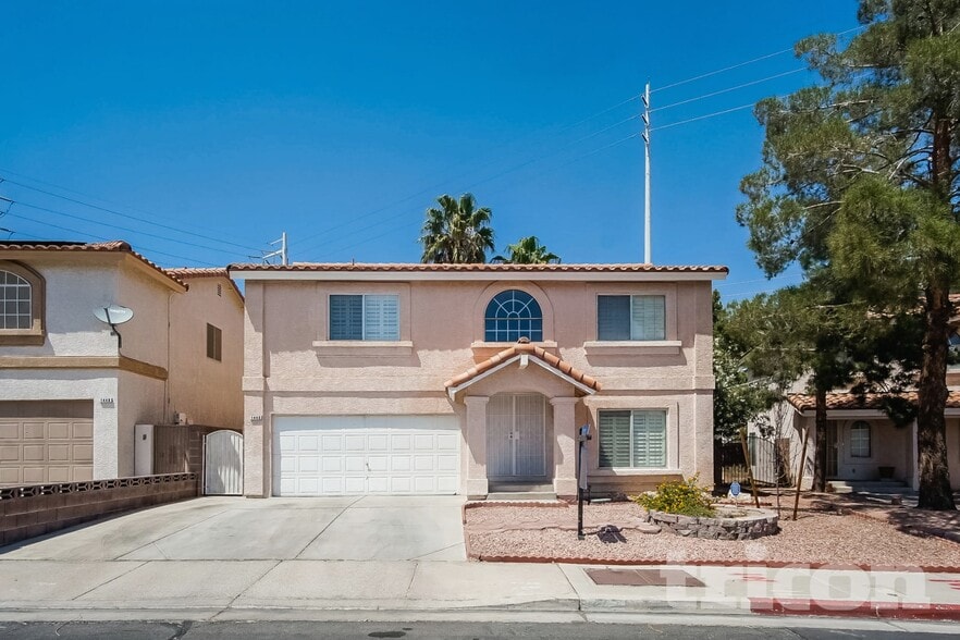 Primary Photo - 1446 Lodgepole Dr