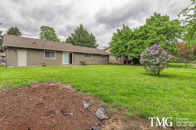 Building Photo - Fully Renovated 3 Bed 2 Bath Home in Mount...