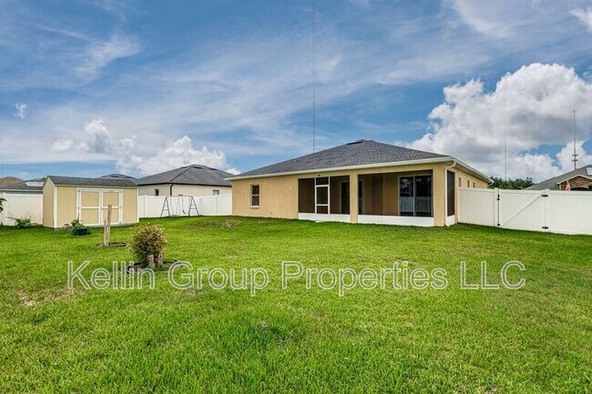Building Photo - 2611 Highlands Creek Way