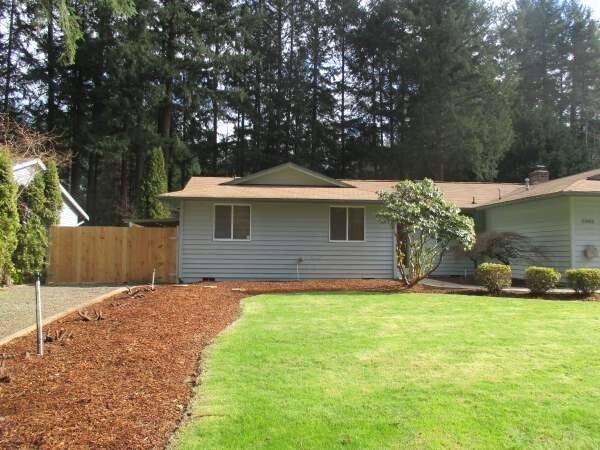 Building Photo - Wonderful 3 Bedroom Rambler in West Park E...