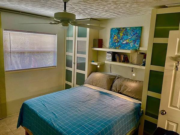 Building Photo - 6399 Azure Ln