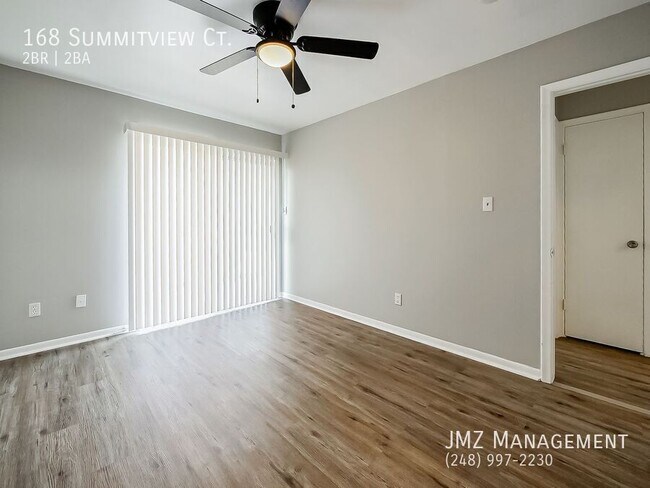 Building Photo - 168 Summit View Ct