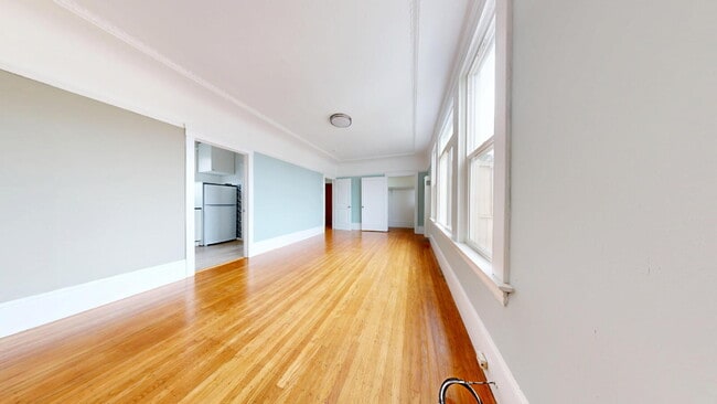 Building Photo - 241 Brighton Ave