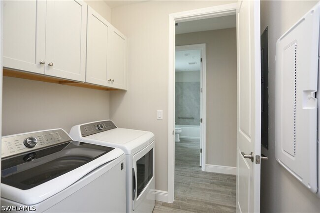 Building Photo - 2626 Seychelles Cir