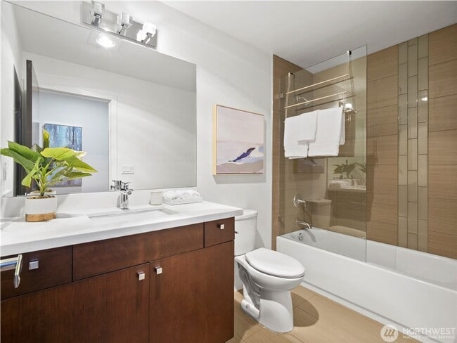 Building Photo - 4bd/3.75ba Seattle House