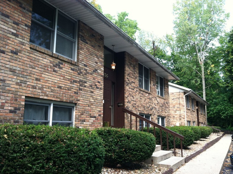 Building Photo - 118-130 S Clarendon St