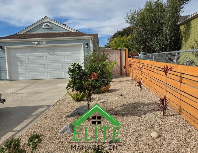 Building Photo - Beautifully Updated 3 Bedroom, 2 Bath Home...