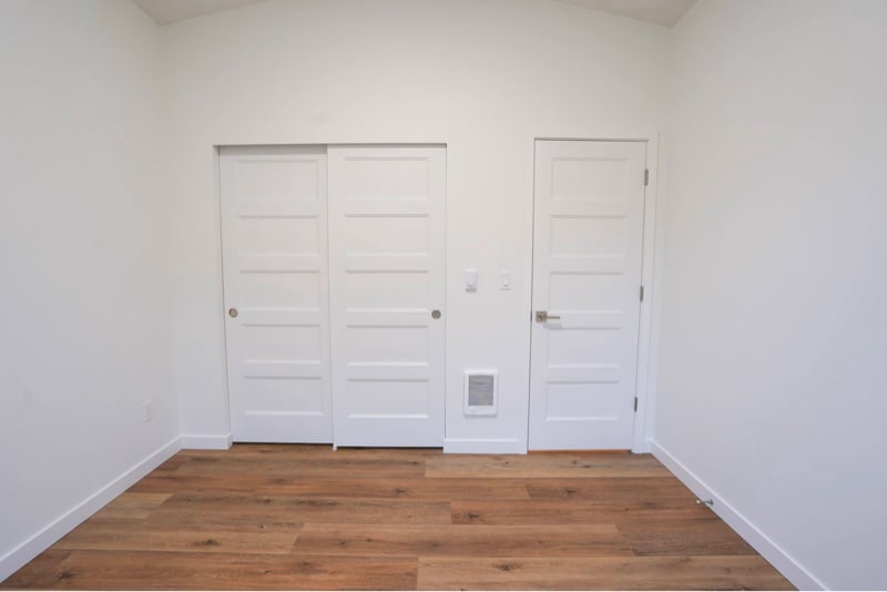 Building Photo - 1331 Lenore Dr