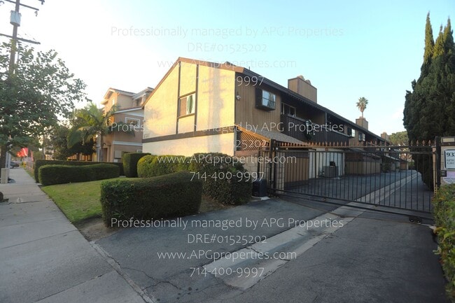 Building Photo - 9321 Chapman Ave