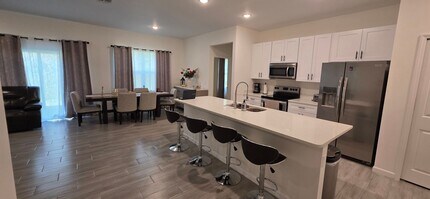 Building Photo - Brand New 4 bedroom House