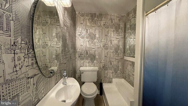 Building Photo - 10130 Blake Ln