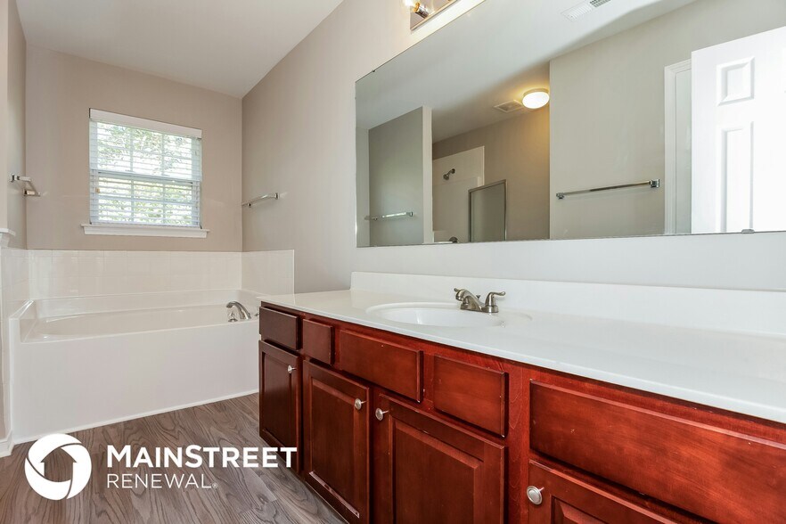 Building Photo - 10620 Candlestick Ct