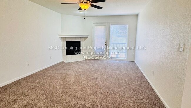 Building Photo - Creekwood Park Townhomes — Spacious 3-Bedroom minutes from downtown