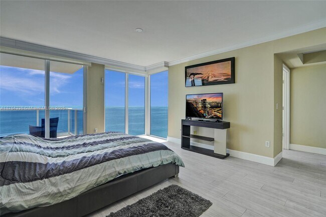 Building Photo - 19111 Collins Ave