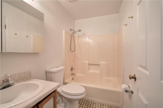 Building Photo - 1252 Minhinette Dr